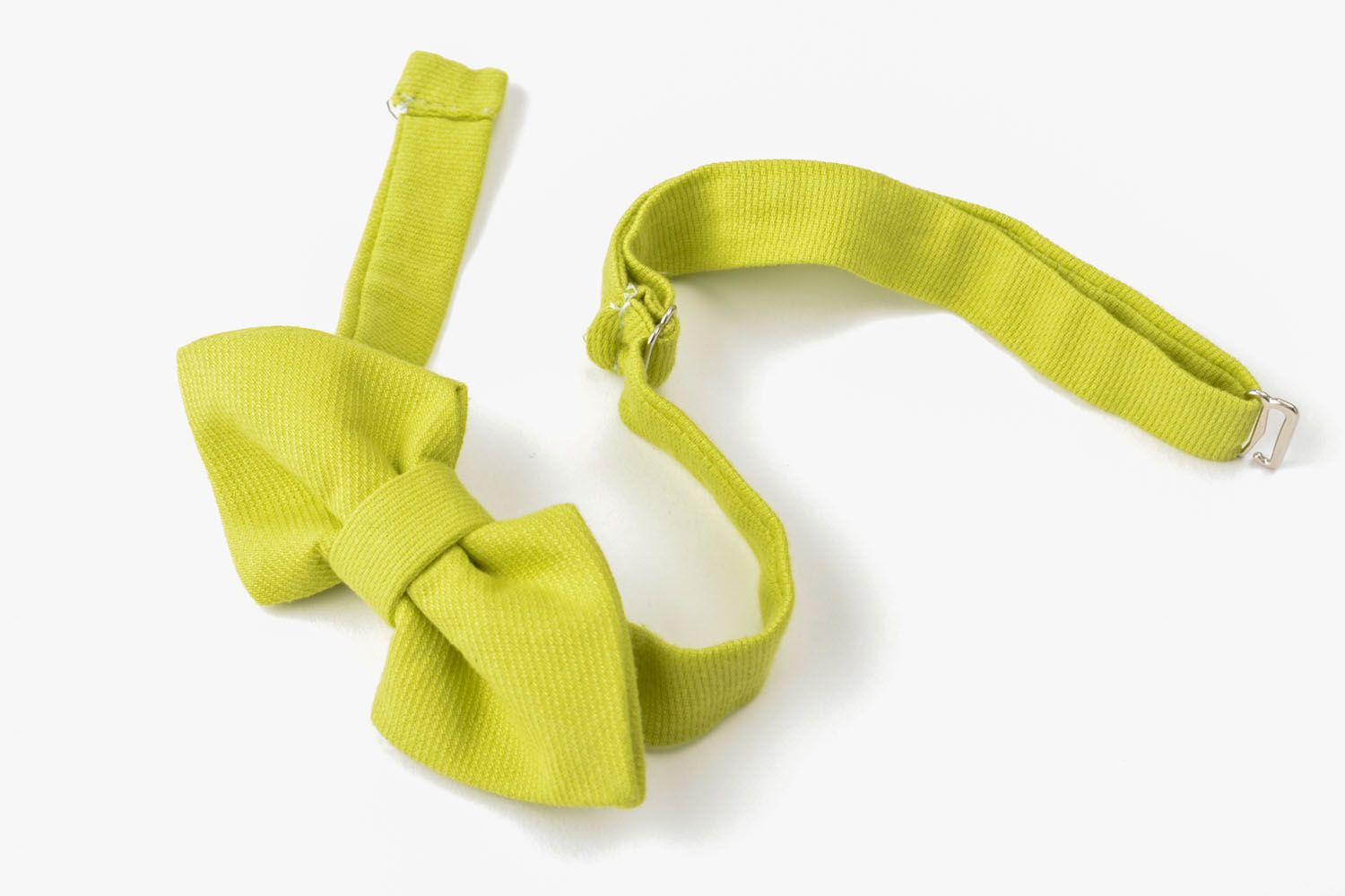 Triangle lime bow tie photo 3
