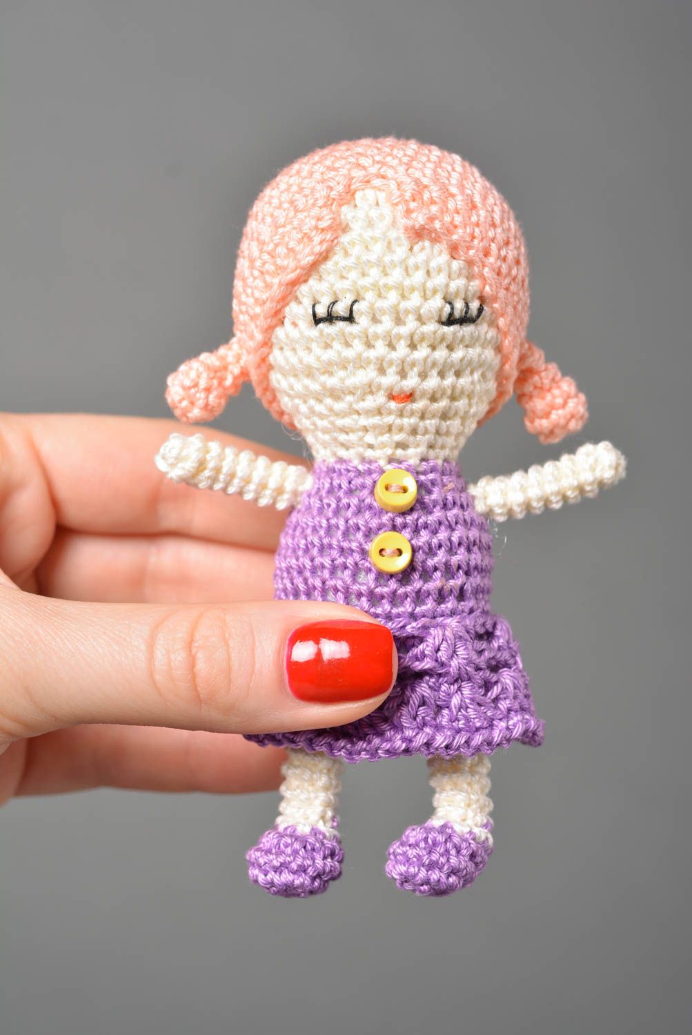 Handmade Designer Puppe Stoff Spielzeug gehäkelte Puppe Mädchen im Kleid foto 3