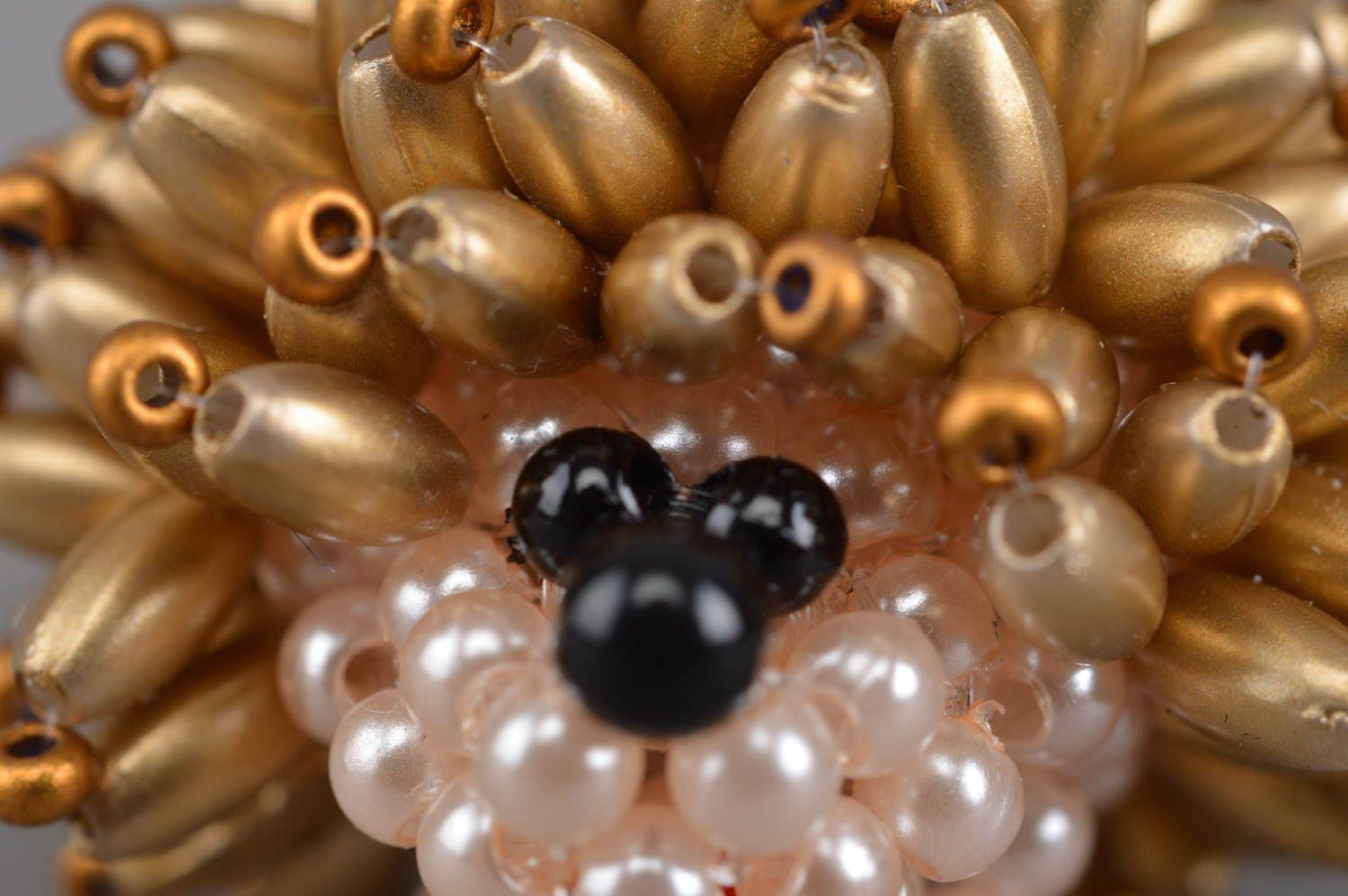 Hérisson en perles de rocaille figurine décorative faite main pour intérieur photo 5