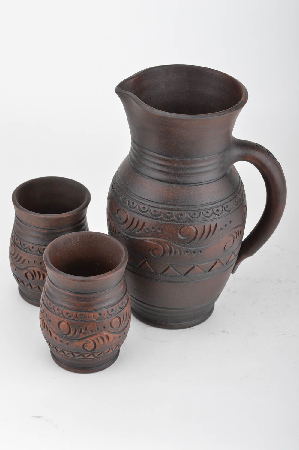 Juego de vajilla cerámica artesanal jarro 2.5 l y 2 vasos de arcilla marrones foto 5