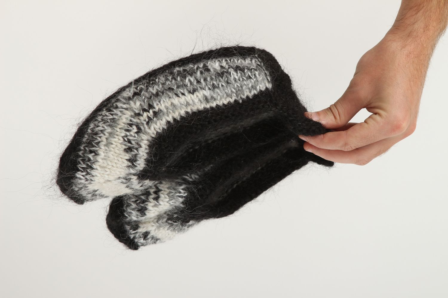 Pantoufles en laine fait main Chaussons laine gris noir Accessoire femme photo 5