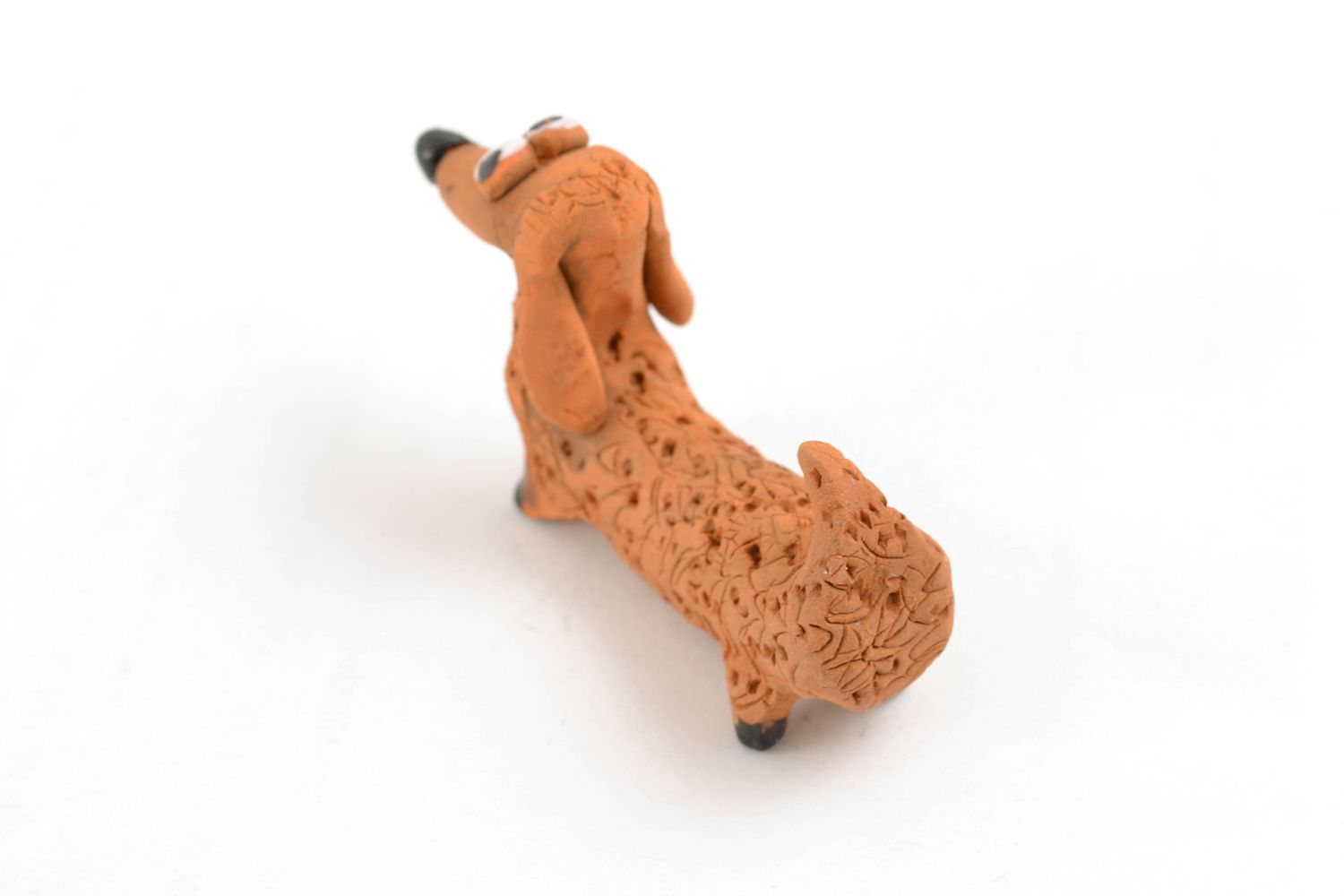 Statuina in ceramica fatta a mano figurina cane bassotto souvenir di terracotta foto 5