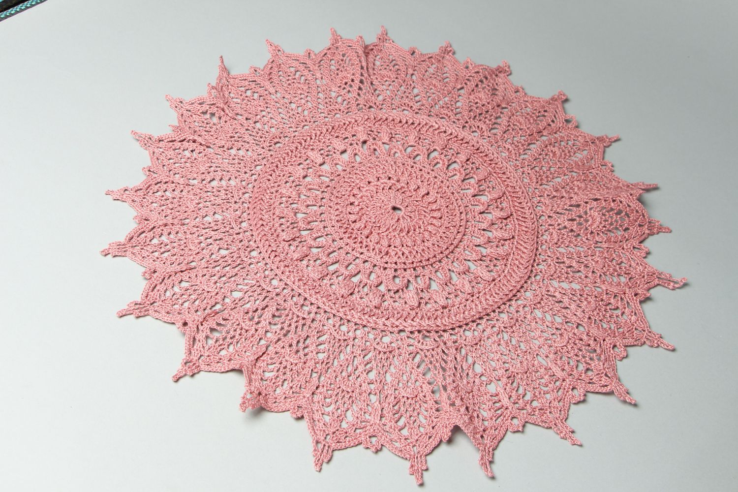 Lacy crochet table napkin photo 1