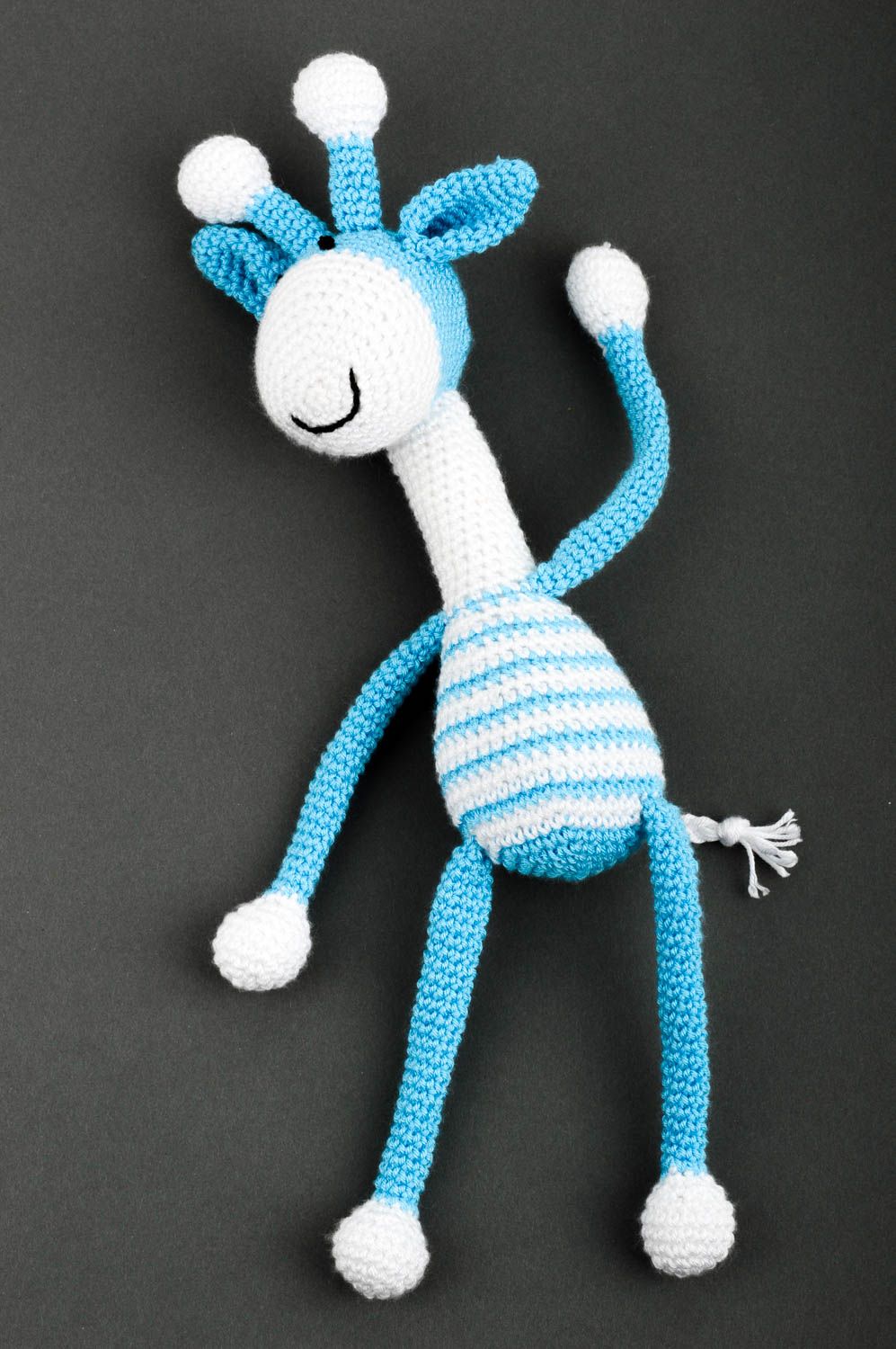 Peluche girafe faite main Jouet au crochet bleu-blanc Cadeau pour enfant photo 1