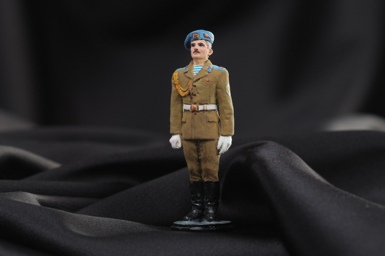 Handmade collectible tin figurine of soldier of landing forces of Soviet Union photo 1