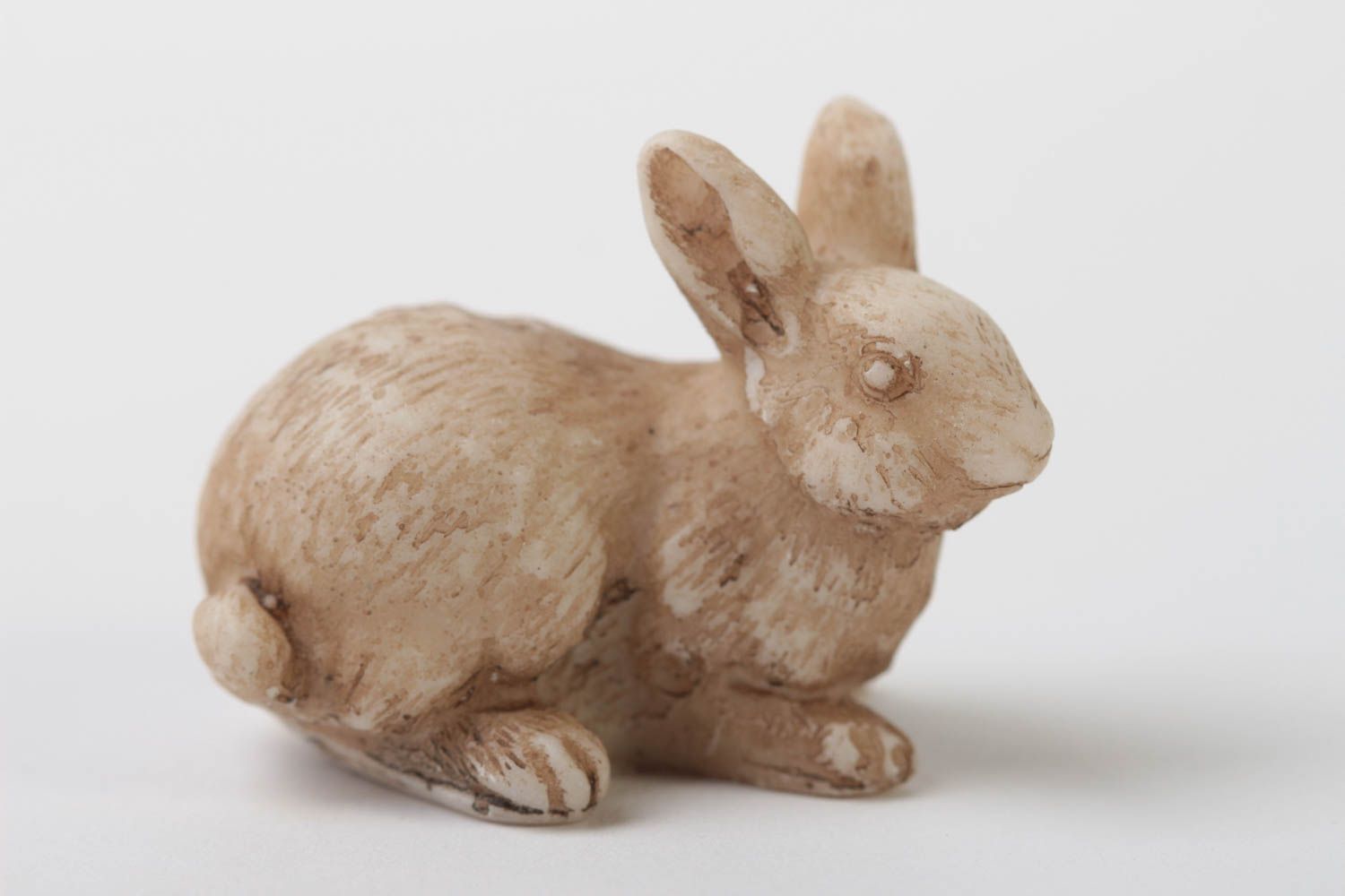 Статуэтка из полимерной смолы и мраморной крошки в виде кролика ручной работы фото 2