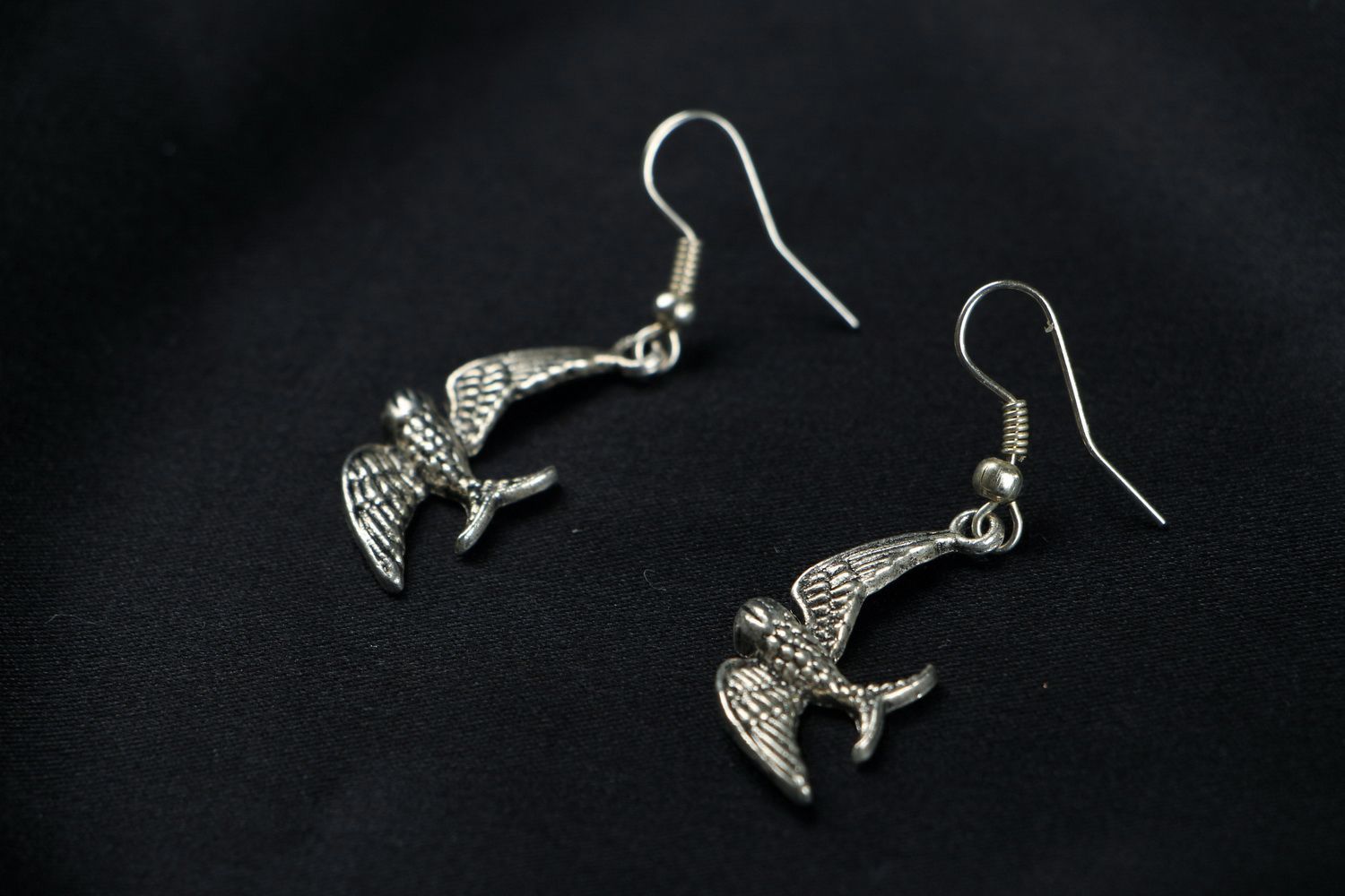 Metal earrings photo 2