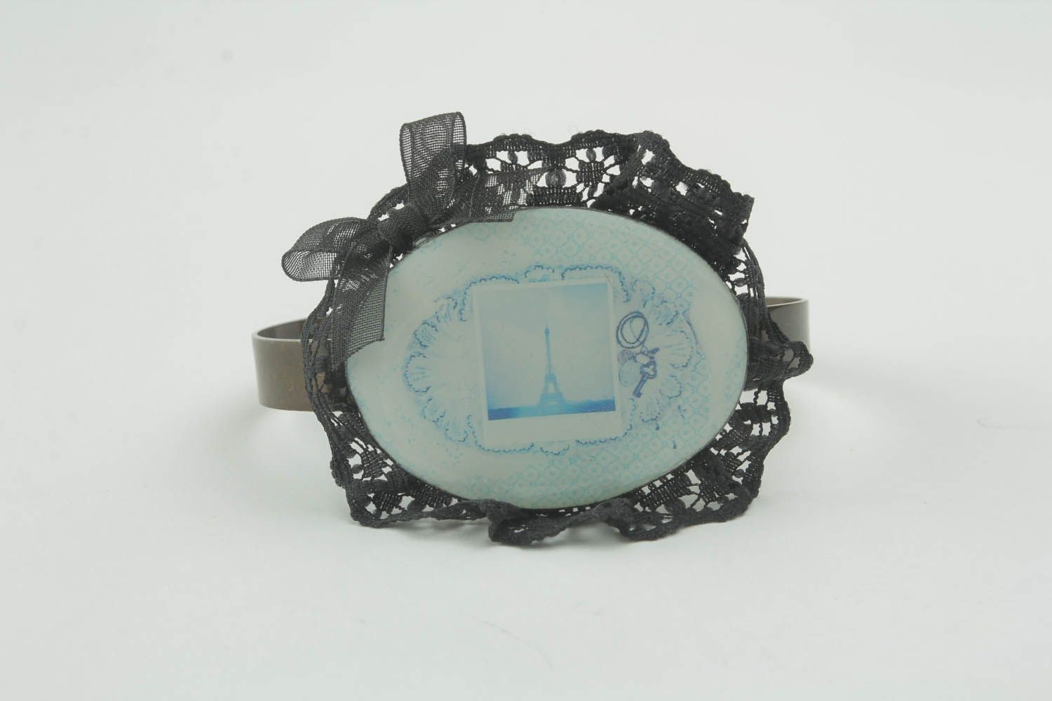 Bracelet made of satin and lace photo 1
