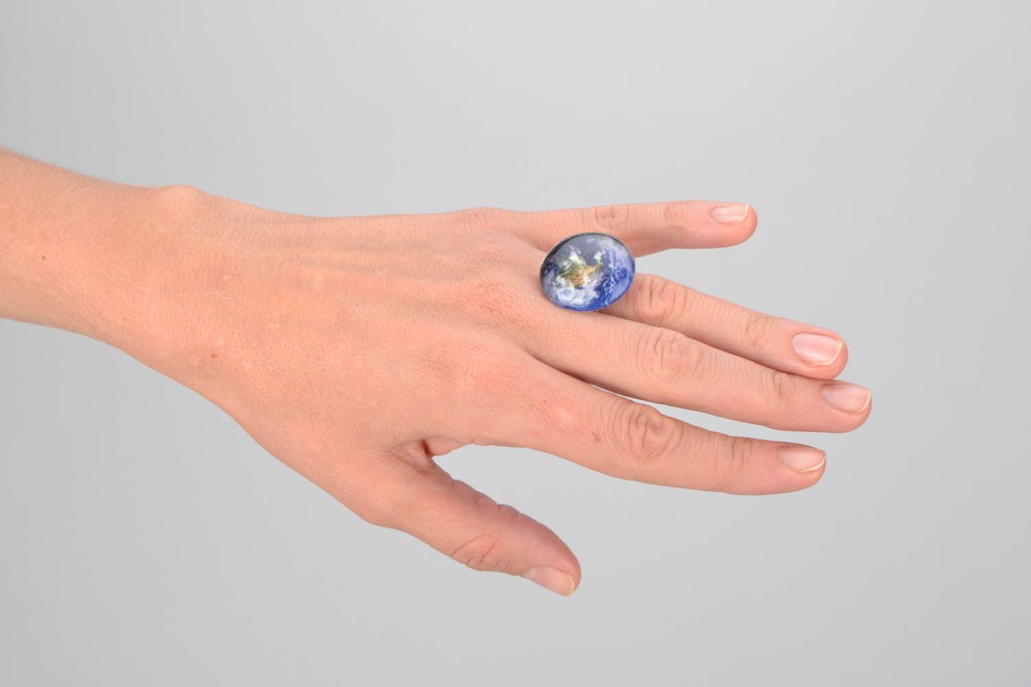 Металлическое кольцо Земля фото 2