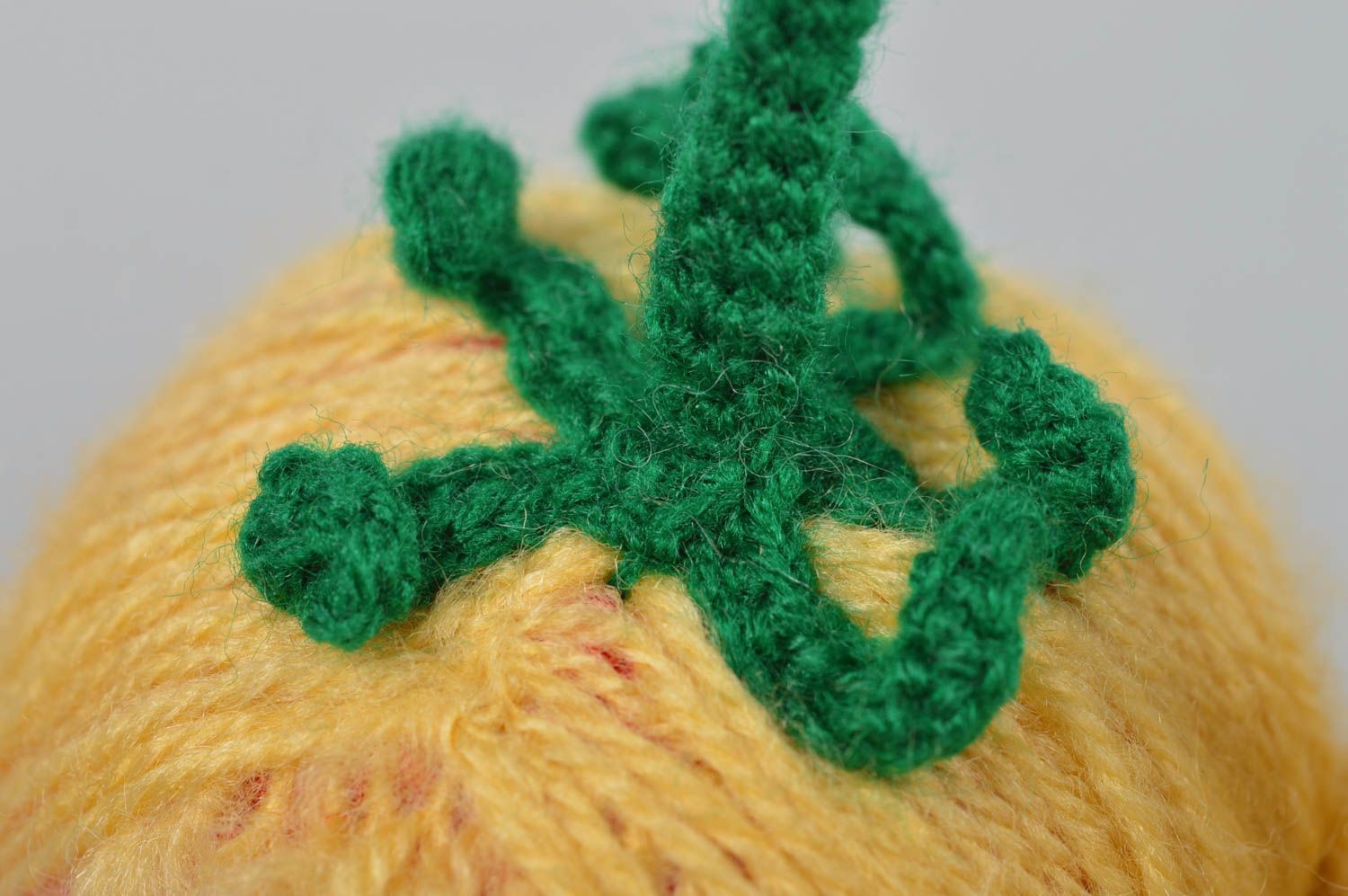 Peluche légume Tomate Jouet fait main tricoté au crochet Cadeau enfant original photo 4