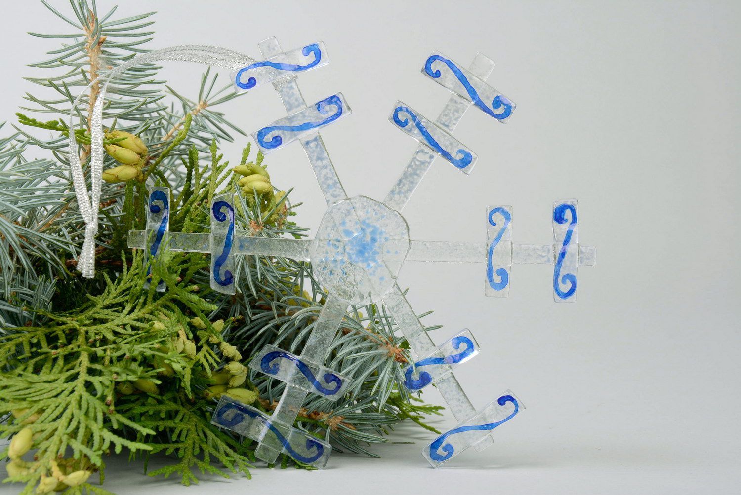 Handgemachter Weihnachtsbaumschmuck aus Glas Schneeflocke foto 1
