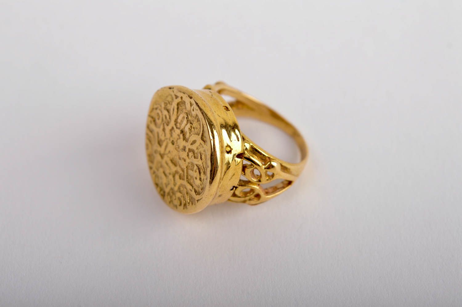 Schmuck aus Metall Ring für Damen Ring Schmuck goldfarben rund originell foto 3