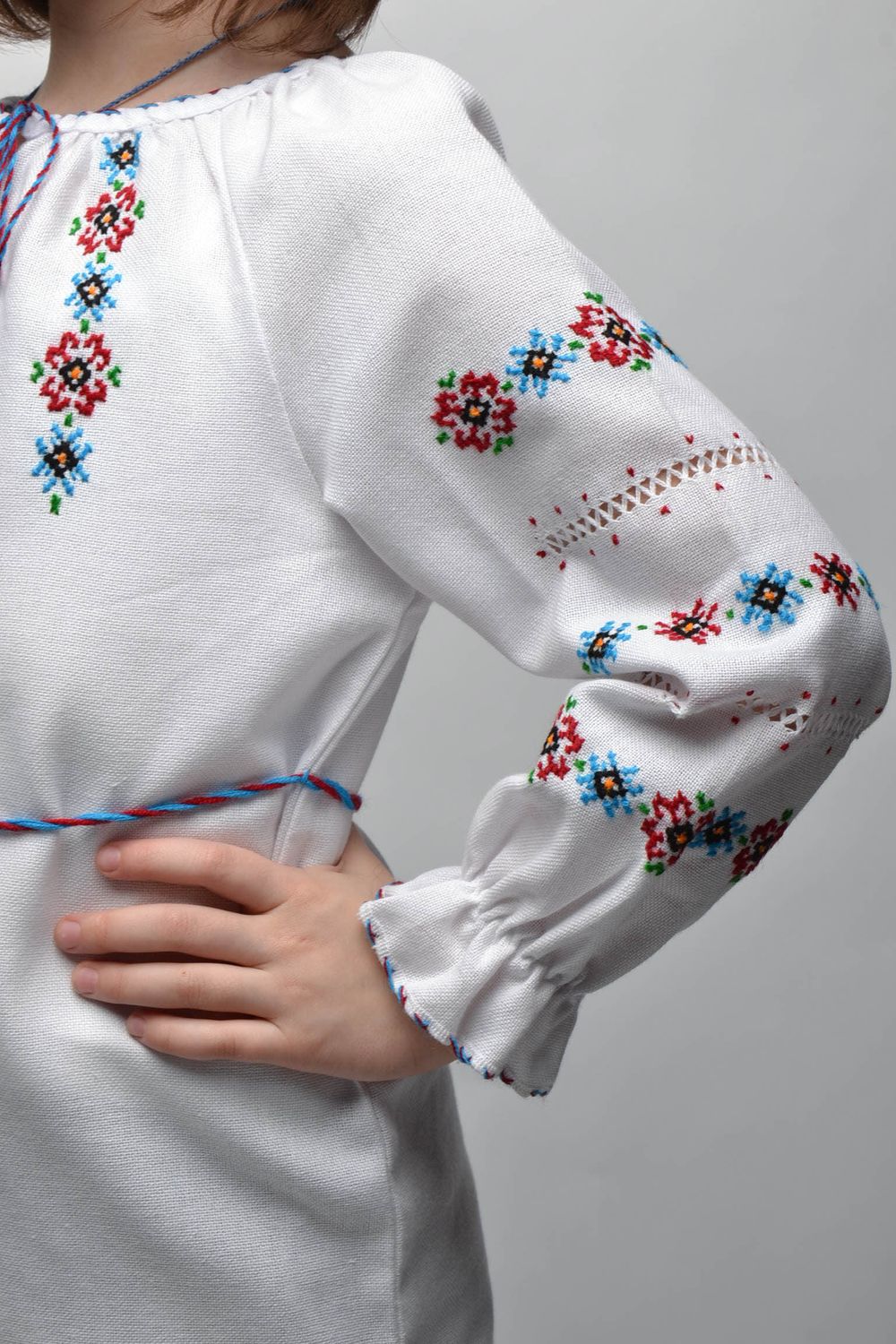 Embroidered long sleeve shirt with belt for 5-7 years old children