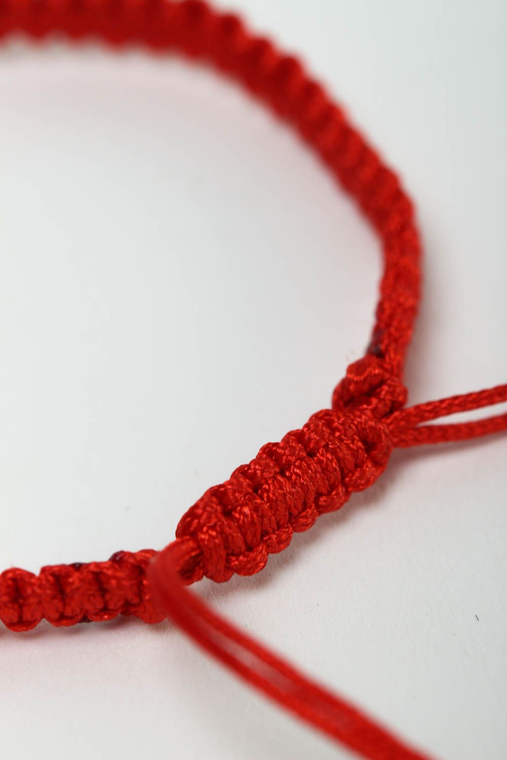 Handmade Damen Armband exklusiver Schmuck Geschenk für Frauen rotes Armband  foto 4