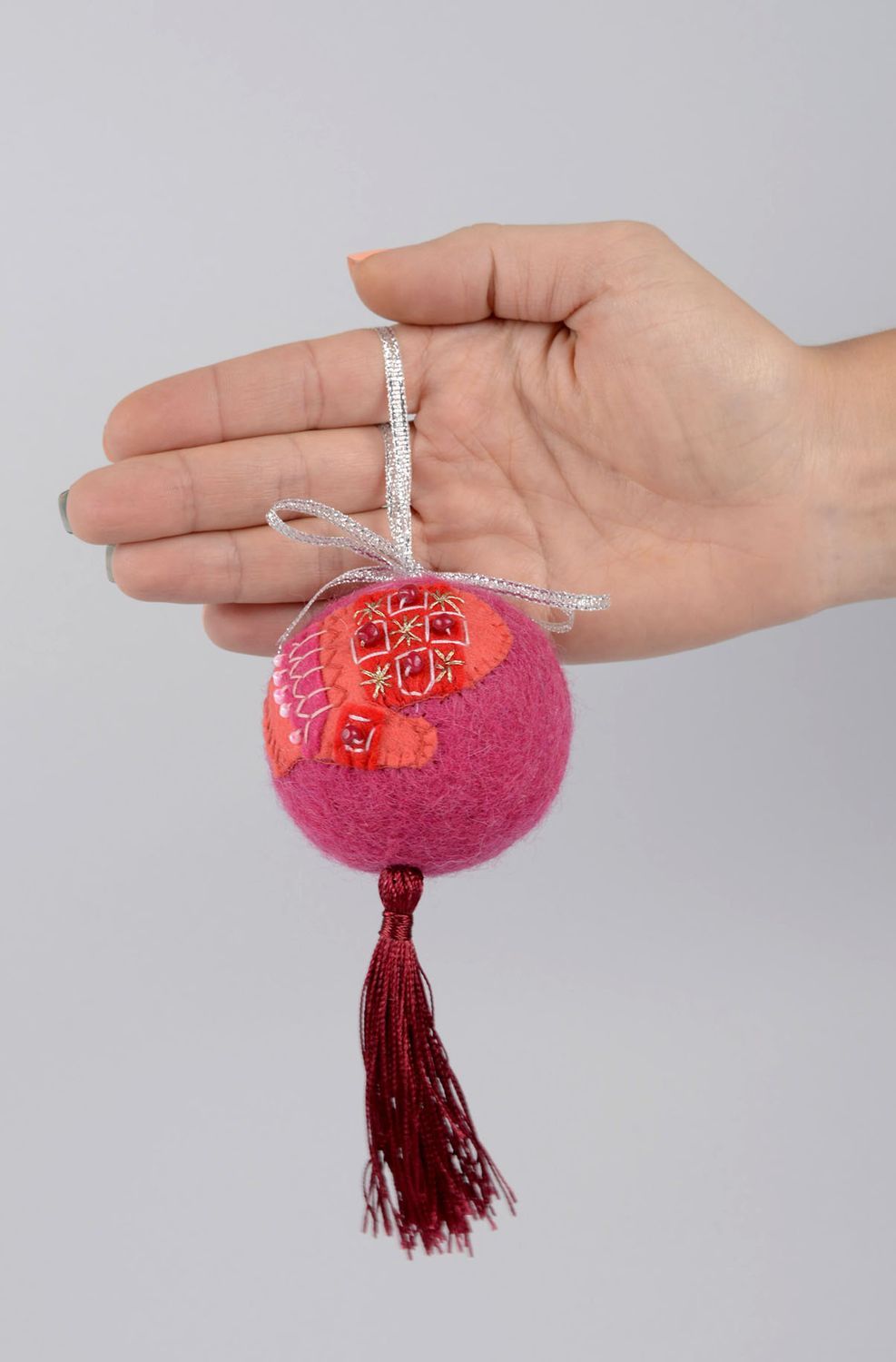 Décoration sapin Boule à suspendre fait main rose foncé laine Accessoire Noël photo 4