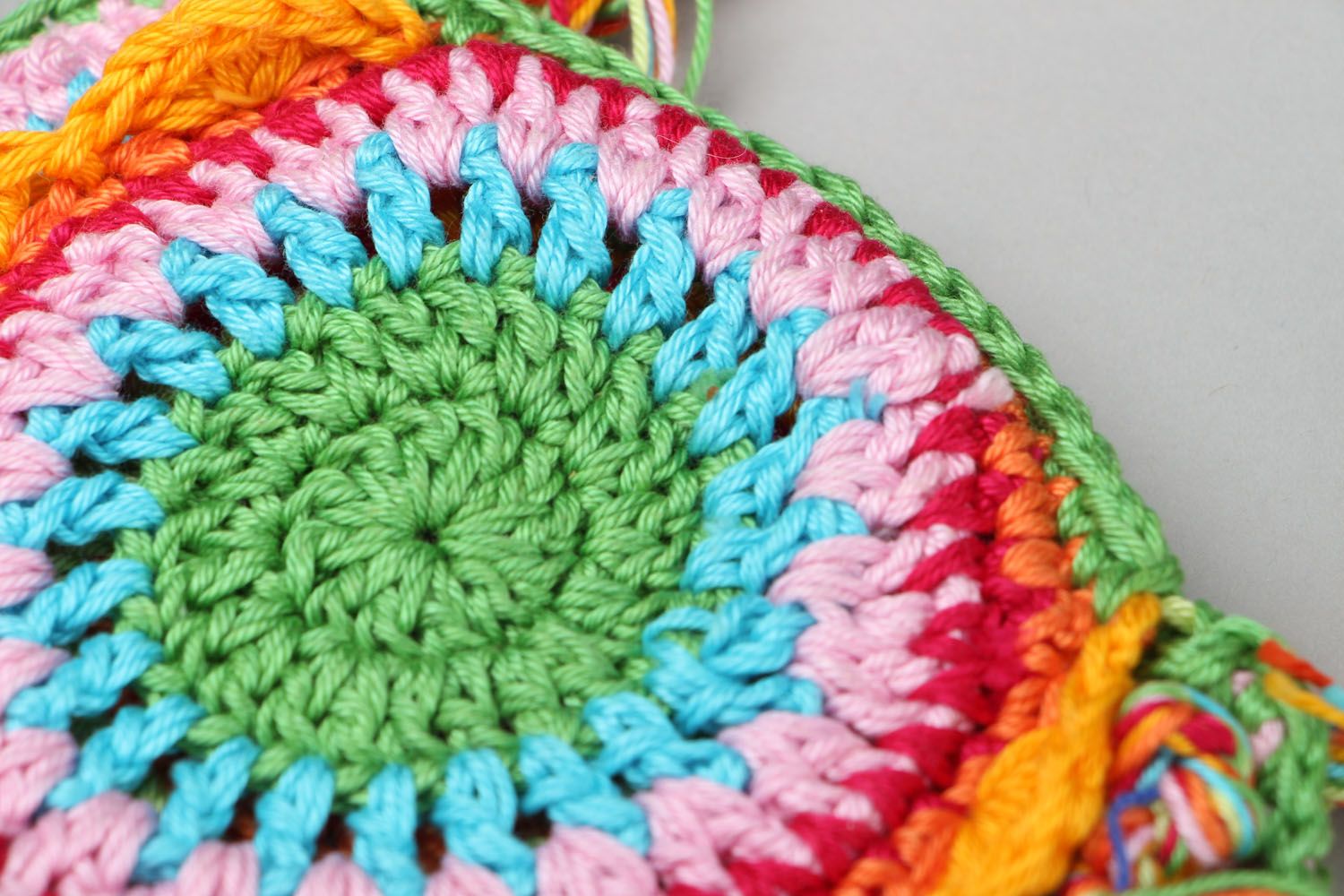 Round crocheted bag  photo 2