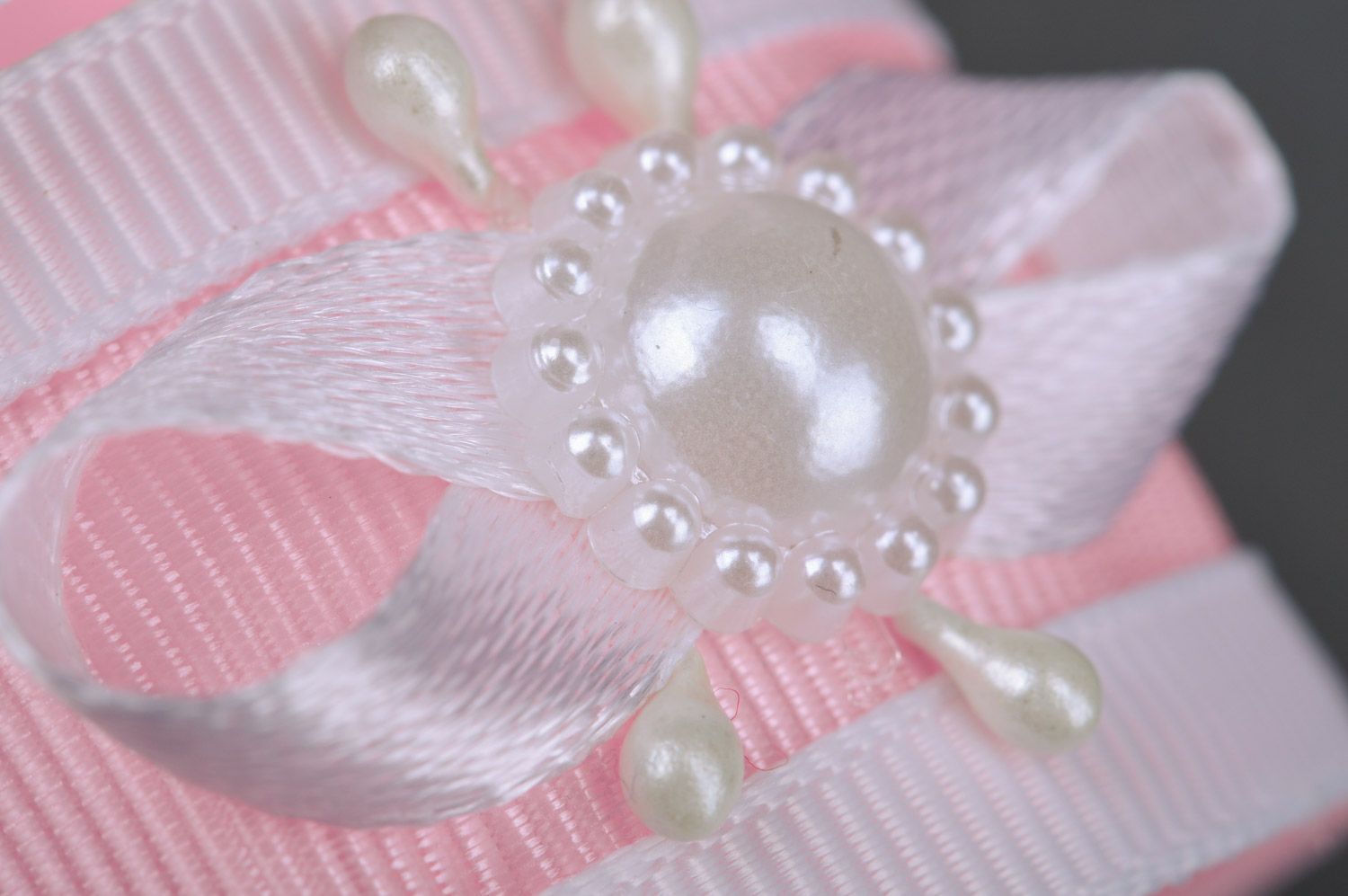 Schöne leichte rosa Sandalen aus Filz und Rips für Mädchen Handarbeit  foto 4