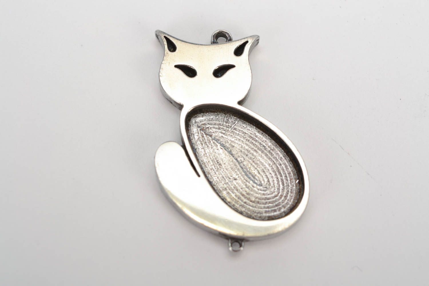Beautiful handmade DIY metal craft blank pendant in the shape of cat photo 4
