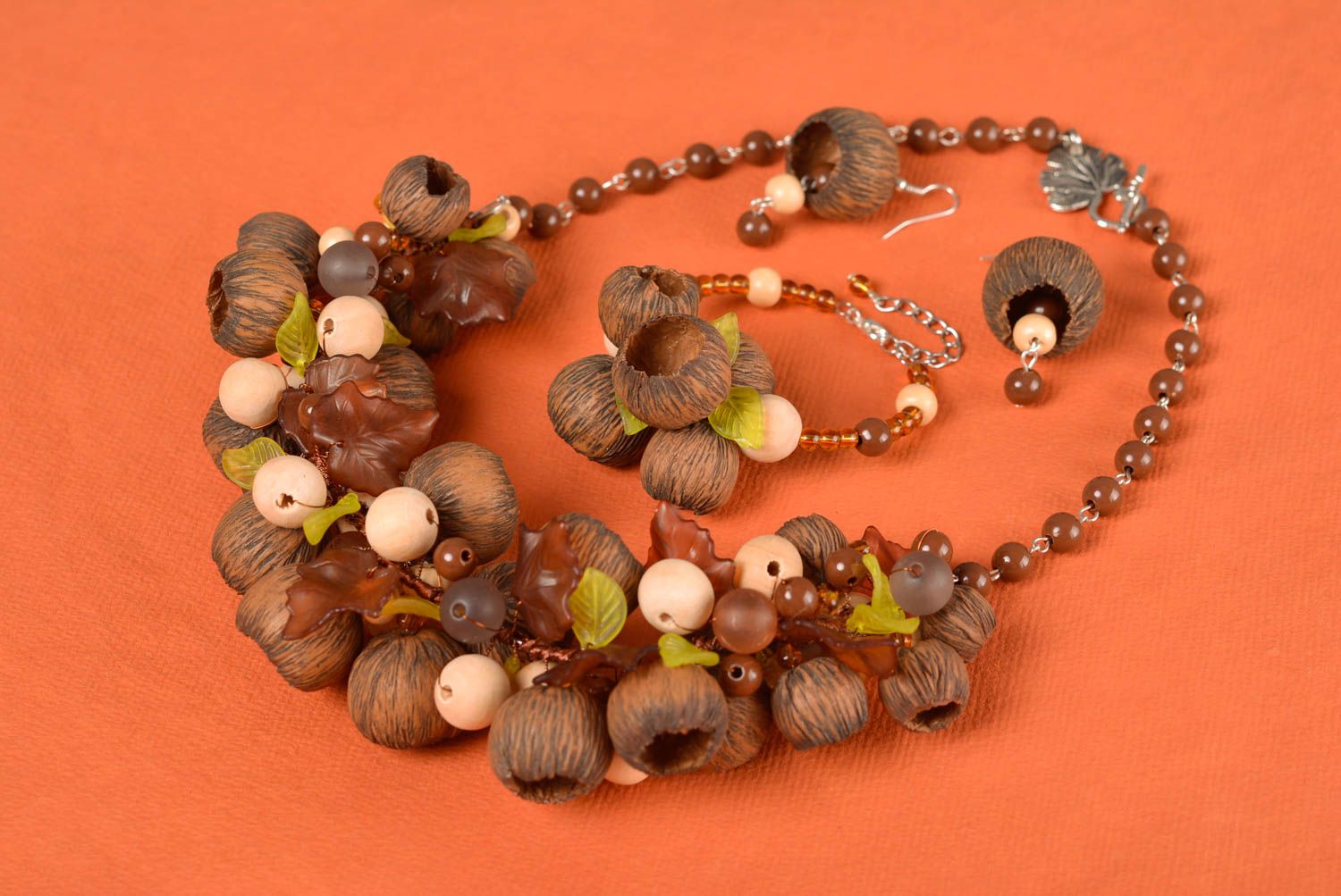 Ensemble de bijoux boucles d'oreilles collier bracelet en pâte polymère photo 1