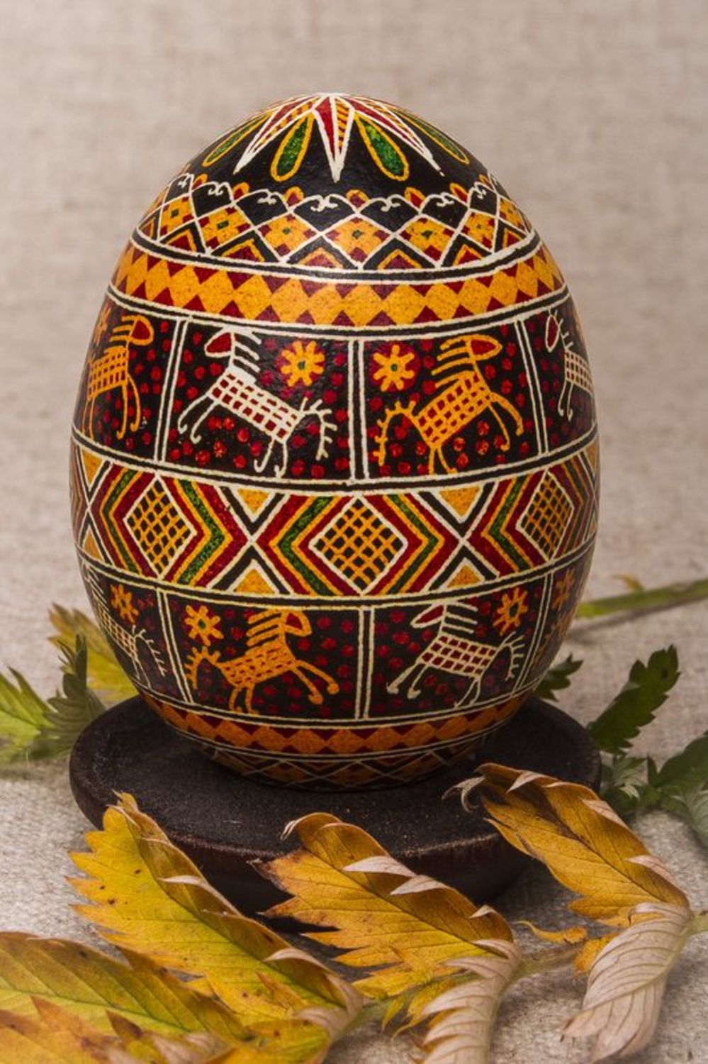 L'uovo pasquale dipinto a mano L'uovo decorativo fatto a mano L'uovo Antichità foto 1
