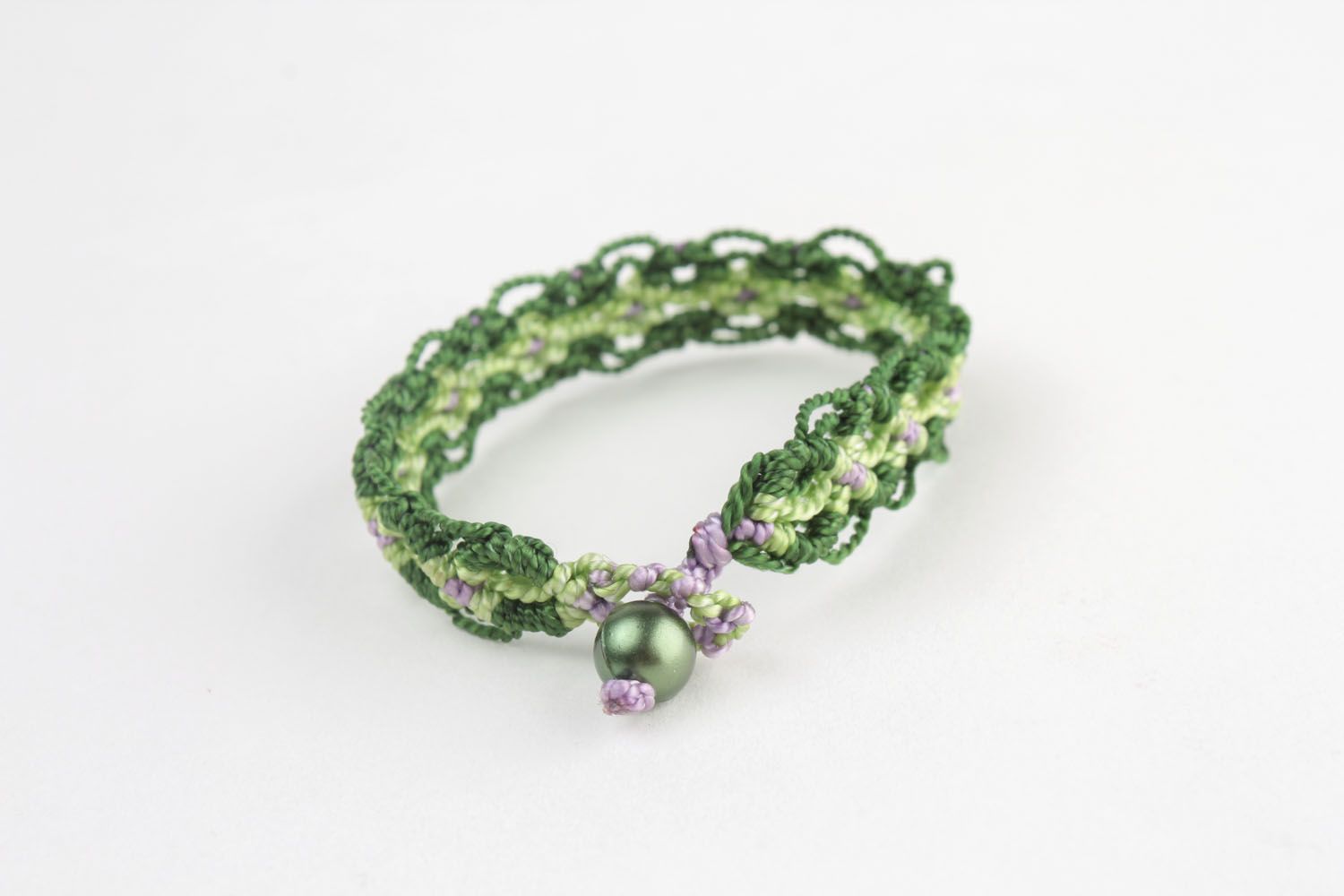Green friendship bracelet photo 2