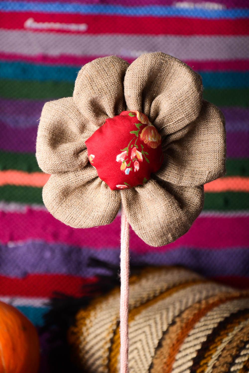 Handmade schöne Deko Blume Wohn Accessoire künstliche Blume aus Stoff  foto 1