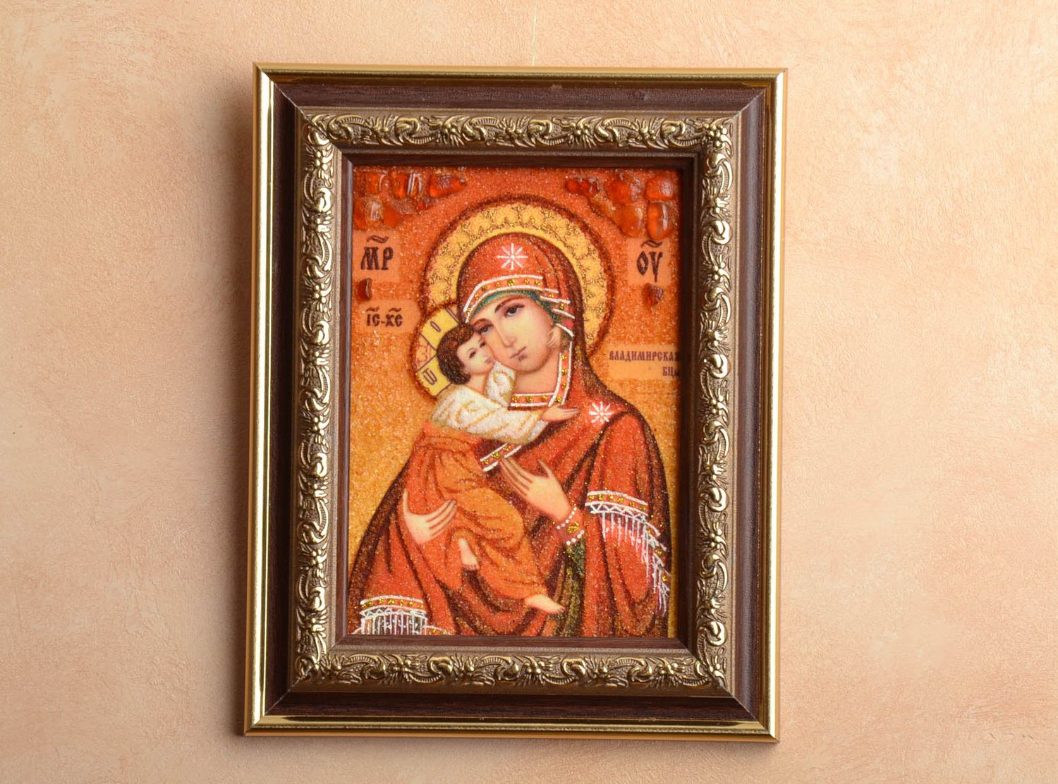 Икона из янтаря Богородица Владимирская  фото 2