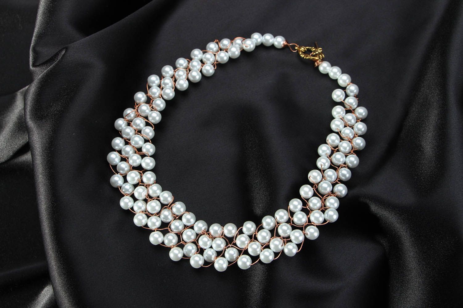 Collana con perline fatta a mano girocollo originale accessorio da donna foto 1