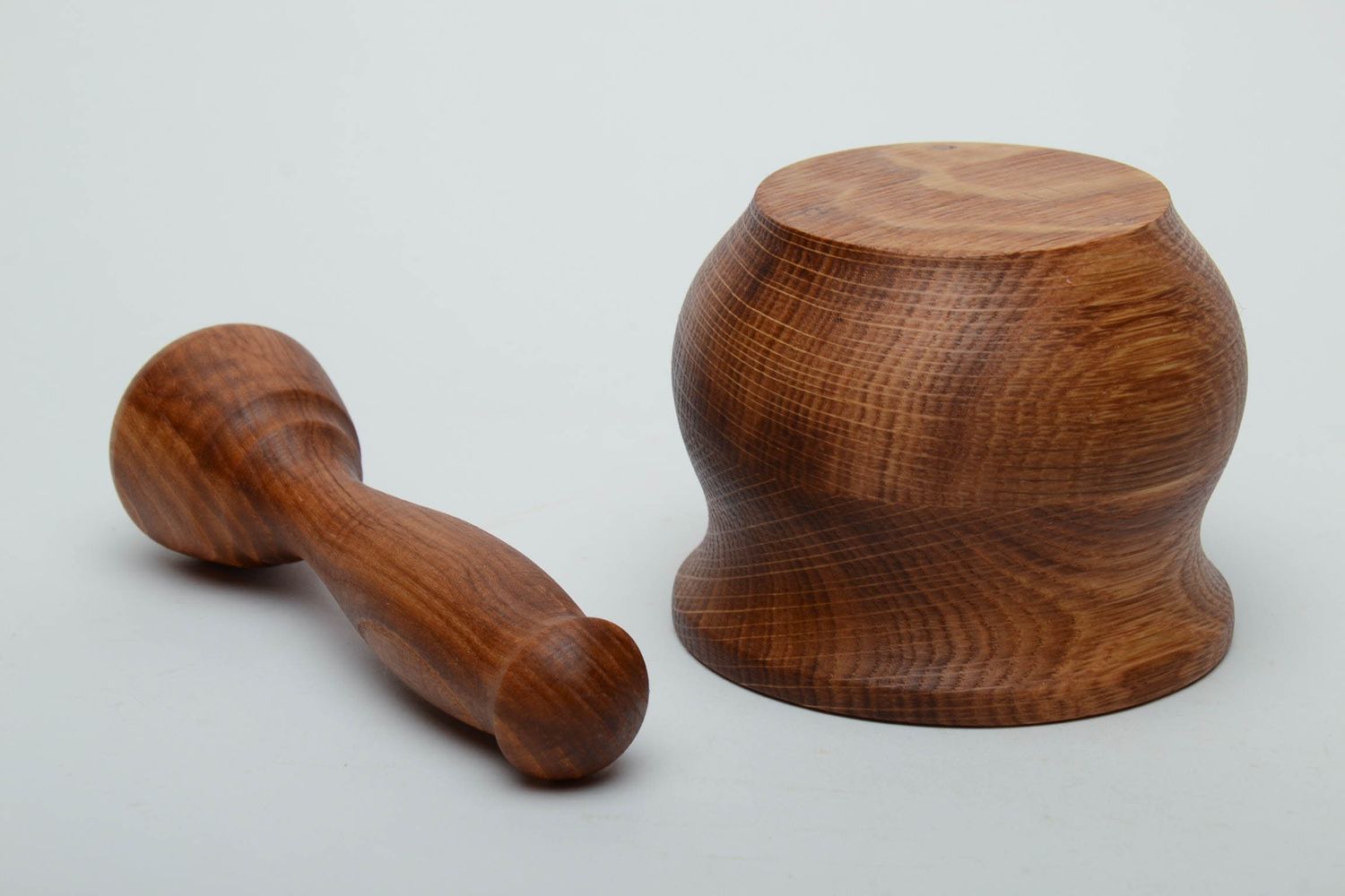 Oak wood mortar and pestle for spices photo 4