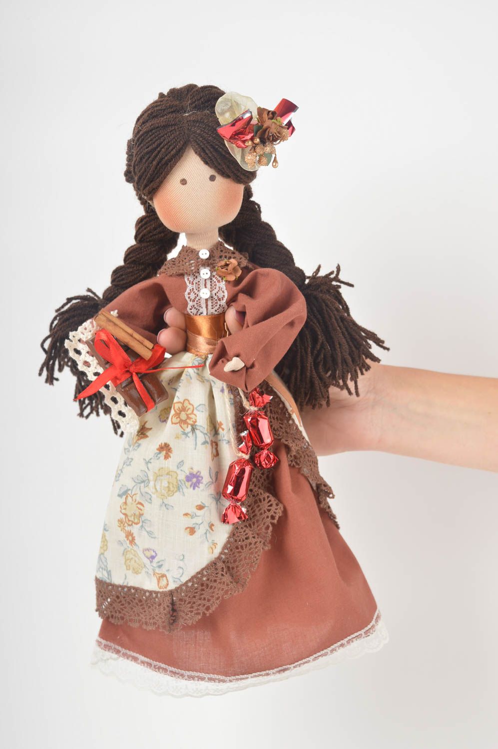 Muñeca artesanal decoración de casa con cinta de raso de tela regalo original foto 2