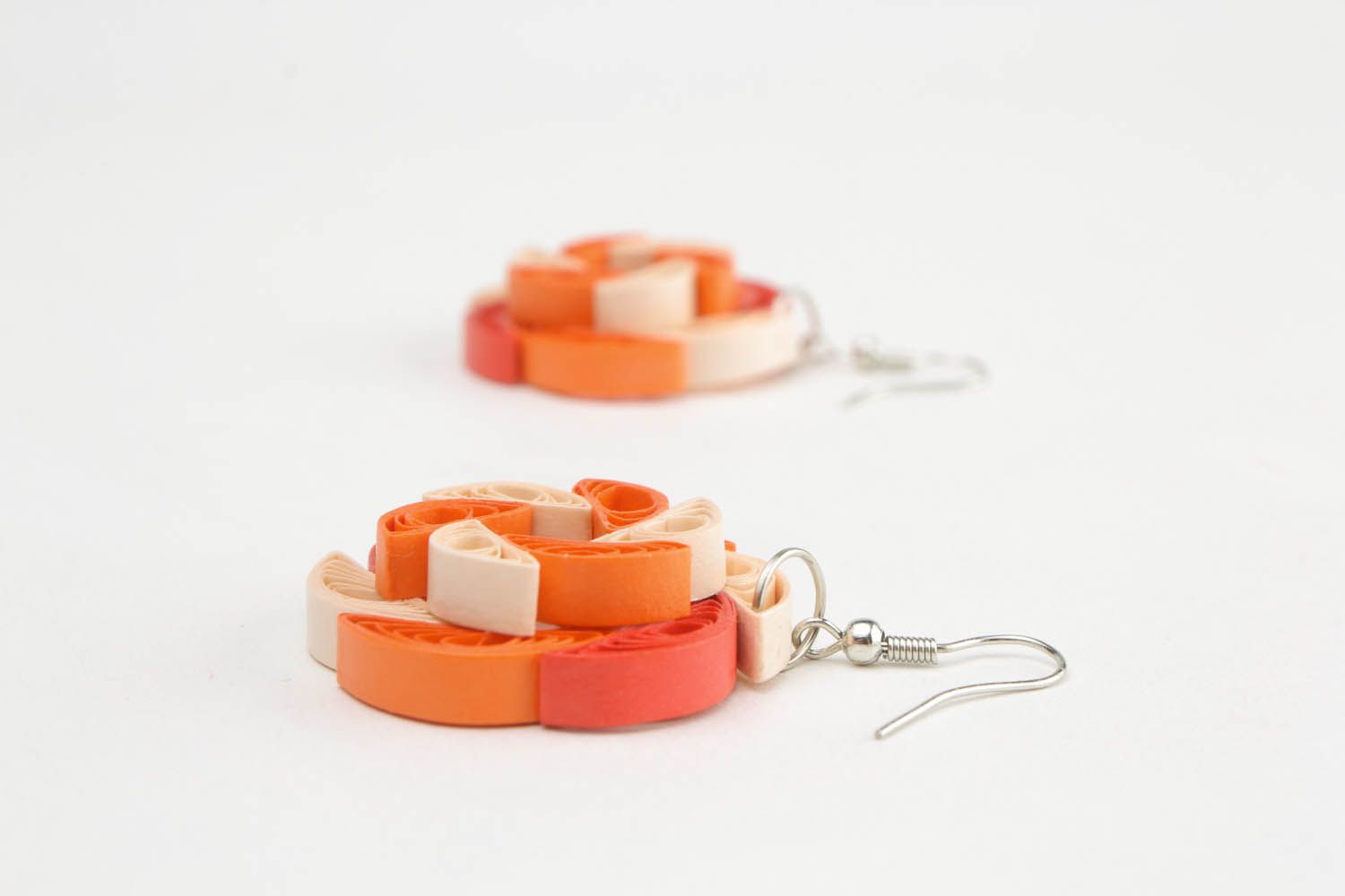 Tricolor paper earrings photo 2