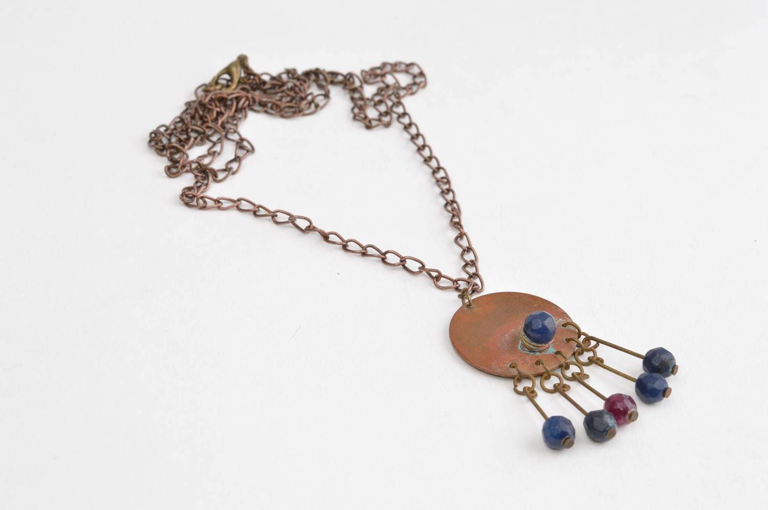 Pendentif rond Bijou fait main cuivre perles de néphrite Accessoire femme photo 3