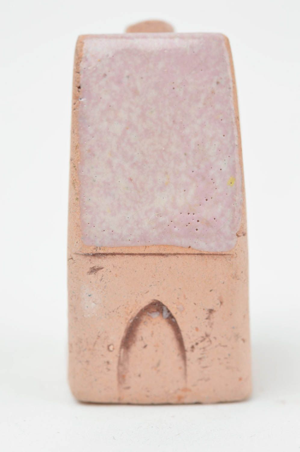 Красивая миниатюрная сувенирная керамическая статуэтка Домик с розовой крышей  фото 3
