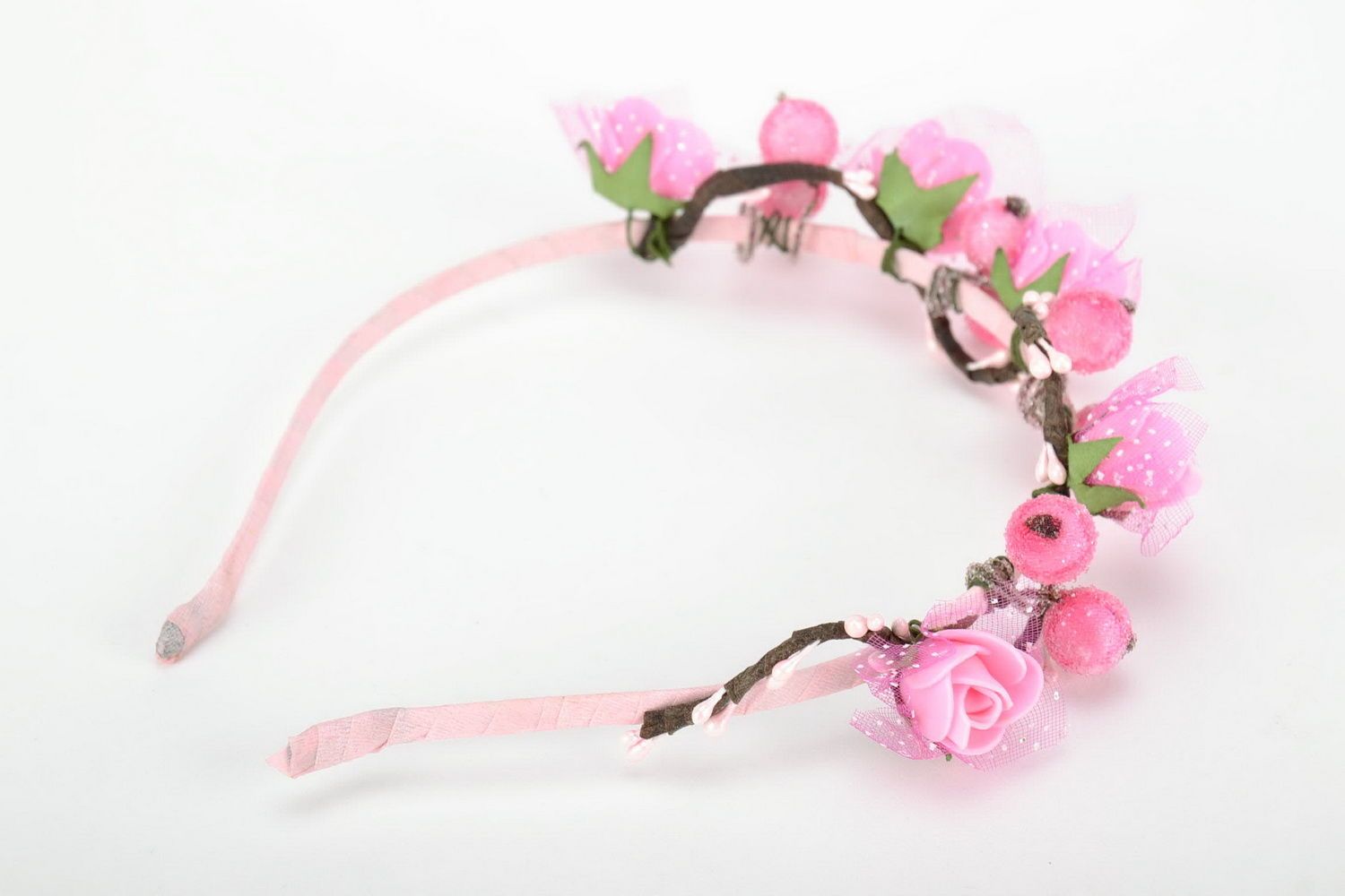 Headband with artificial flowers photo 3
