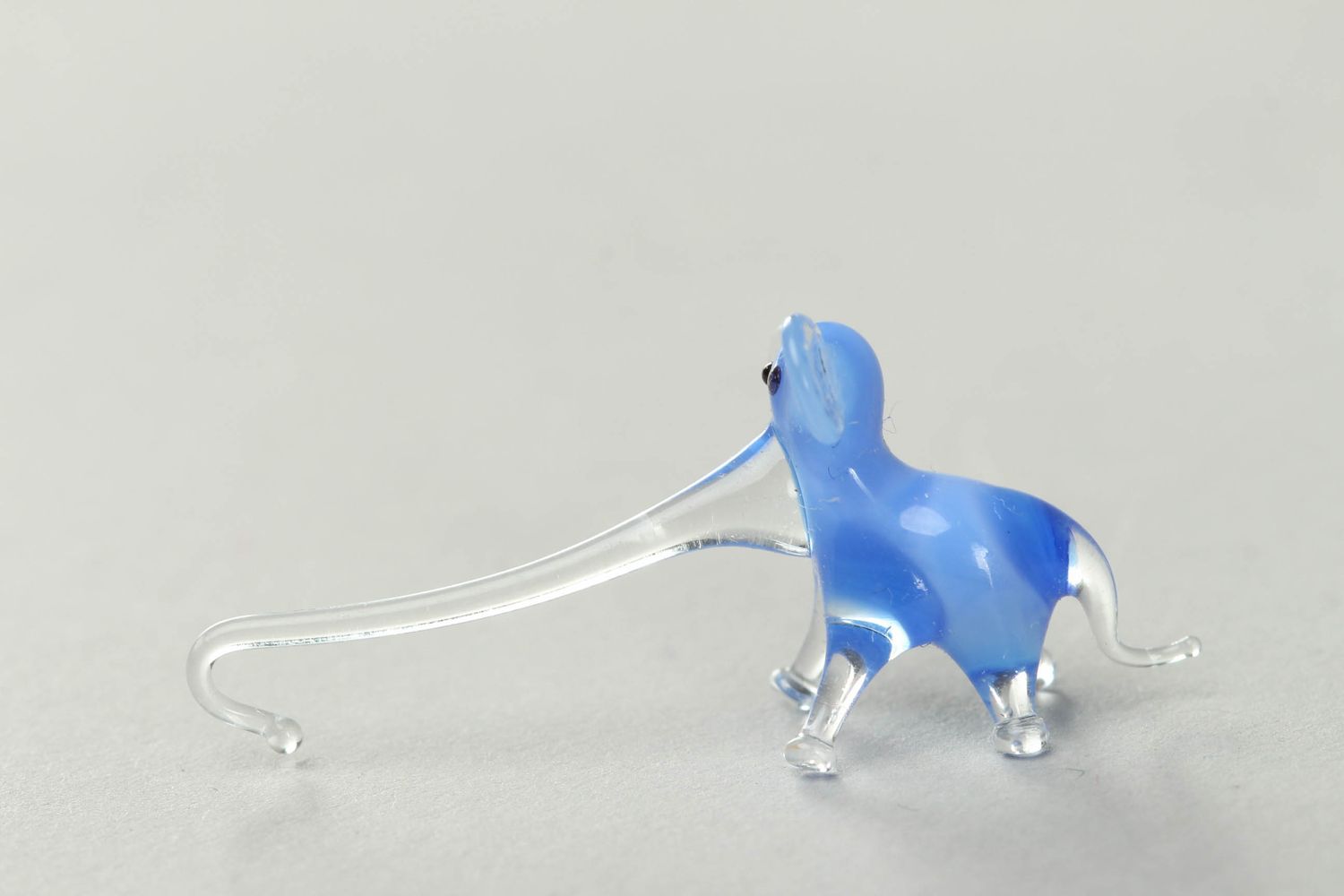 Figura de cristal en miniatura con forma de elefante foto 1
