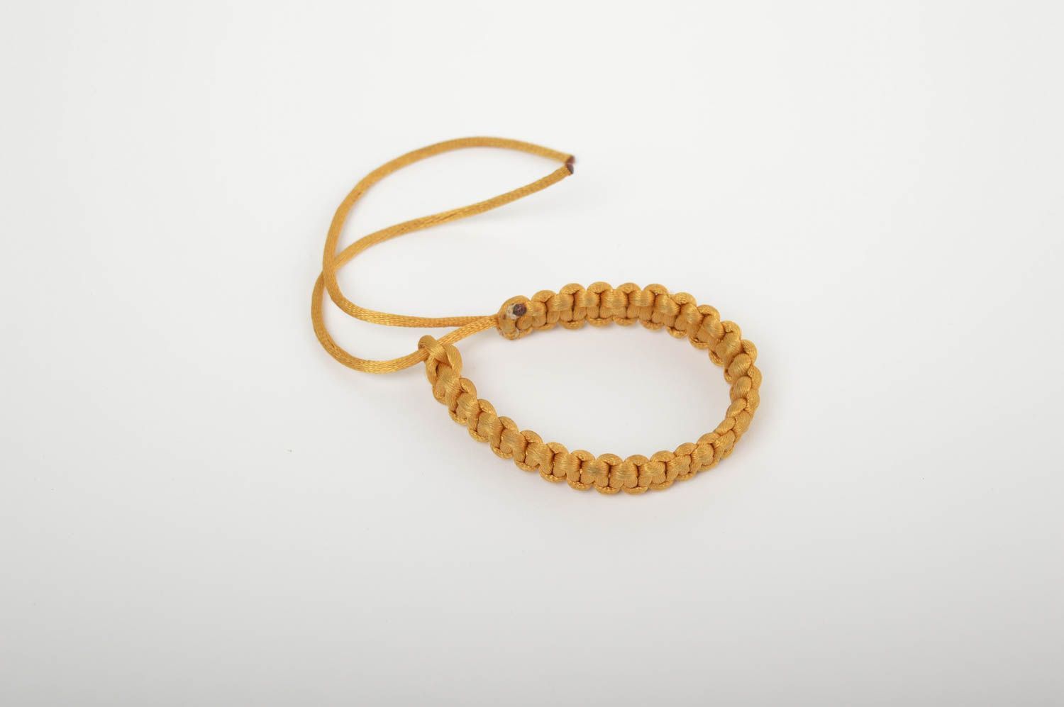 Bracelet design en lacets Bijou fait main moutarde Accessoire pour femme photo 7