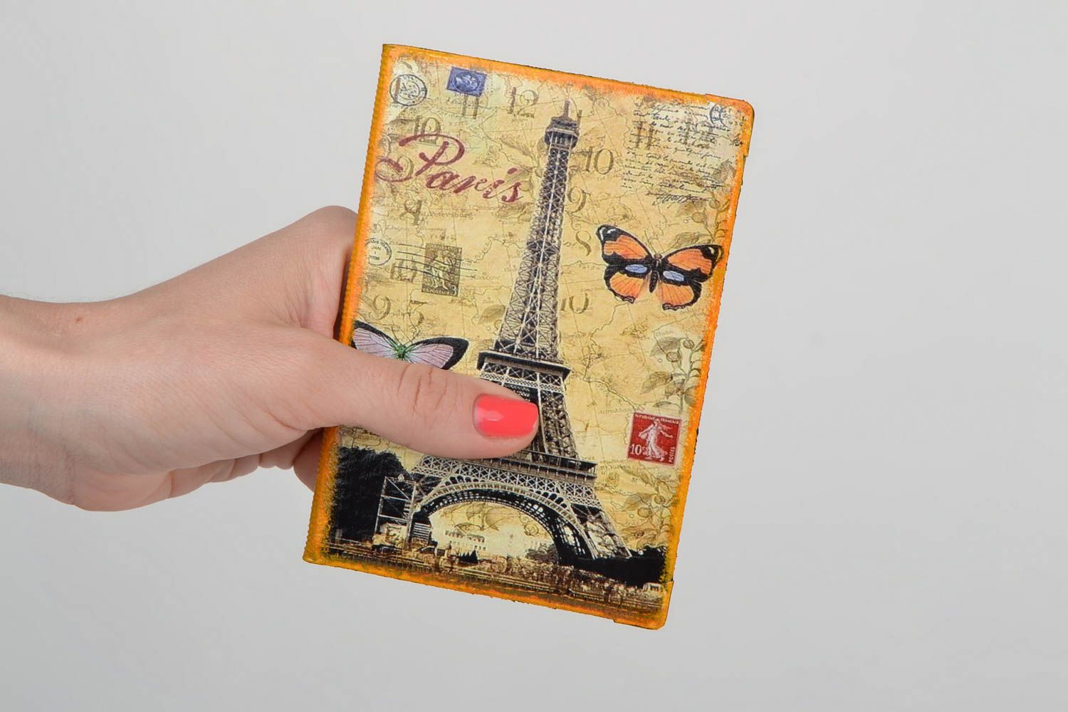 Обложка на паспорт из искусственной кожи в технике декупаж ручной работы Париж фото 2
