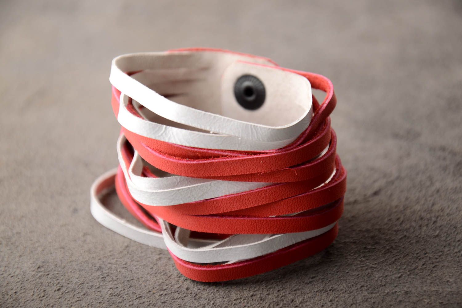 Rot weißes Damen Armband handmade Leder Schmuck Frauen Accessoire breit  foto 1
