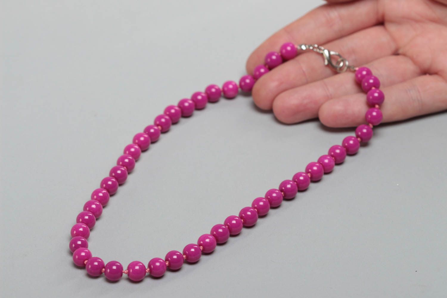 Kinder Halskette aus gläsernen Perlen Fuchsie handgemacht schön in Lila foto 5