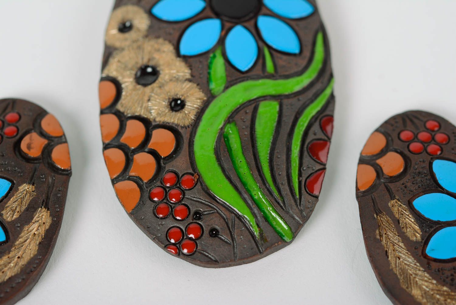 Boucles d'oreilles et pendentif artisanaux ovales en argile faits main 2 pièces photo 5