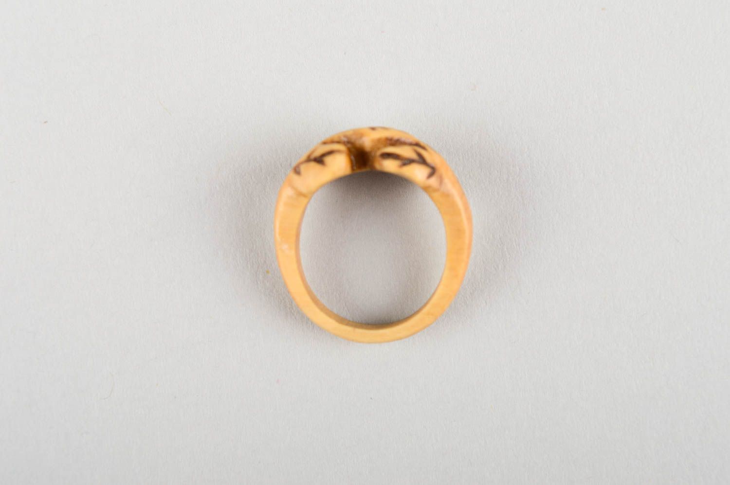 Handmade Damen Modeschmuck Ring am Finger modisches Accessoire Geschenk für Frau foto 2