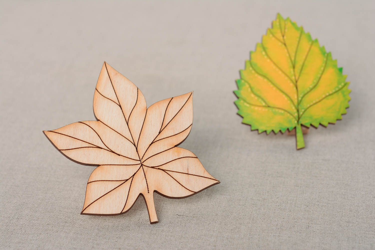 Blank magnet in the shape of leaf photo 3