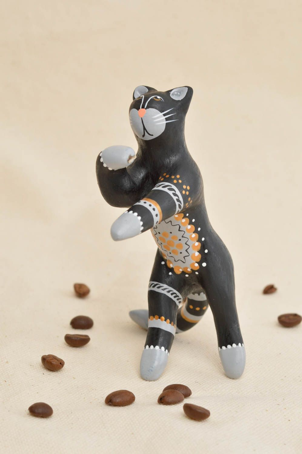 Figurine chat noir en argile peinte de couleurs faite main décorative originale photo 1