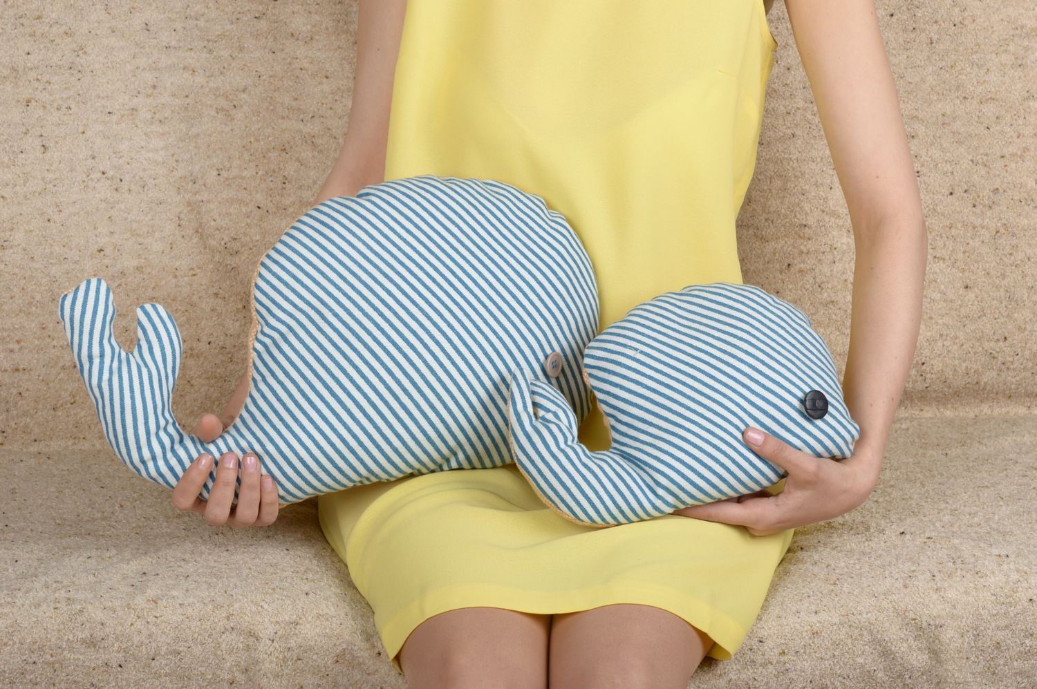 Игрушки-подушки ручной работы детские игрушки диванные подушки Два китенка фото 1