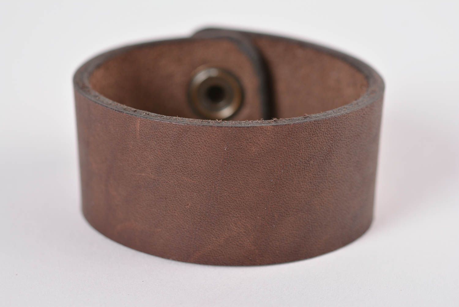 Широкий кожаный браслет хенд мейд украшение из кожи коричневый браслет на руку фото 2