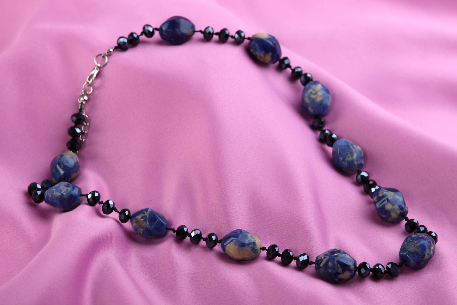 Modeschmuck Halskette handmade Perlen Schmuck stilvoll Mode Accessoire schön foto 1