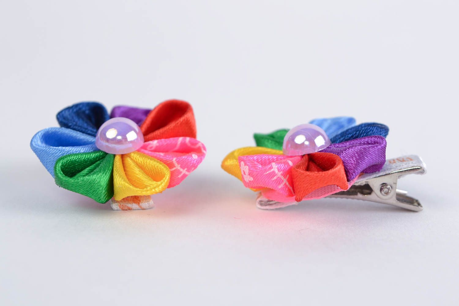 Set of 2 handmade small decorative hair clips with colorful kanzashi flowers photo 4