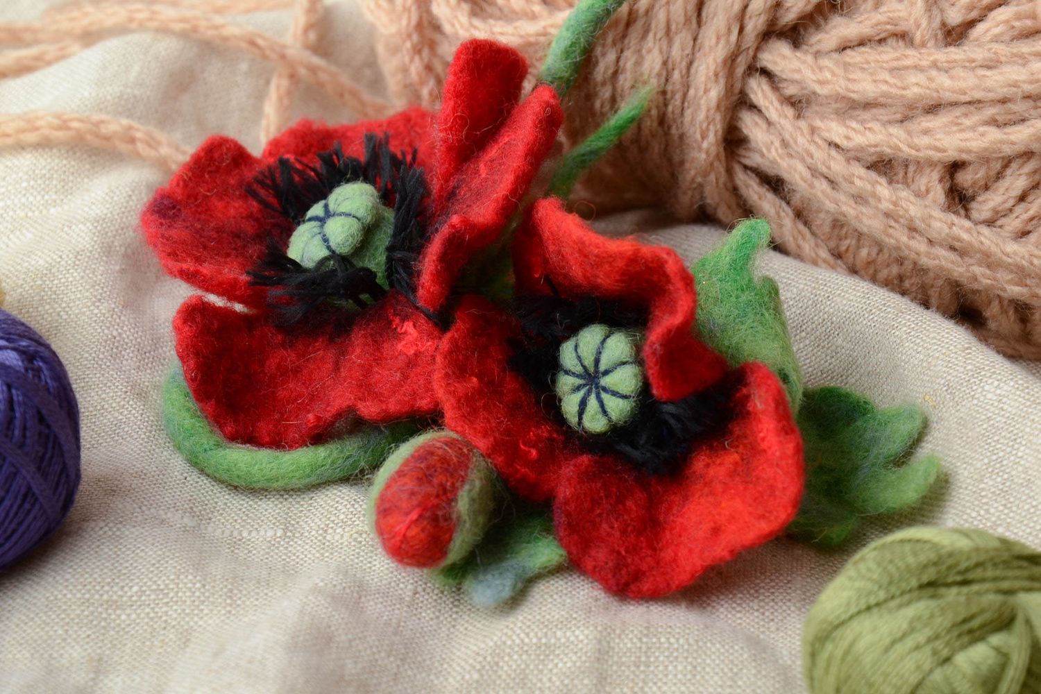 Large felted brooch Poppies photo 1