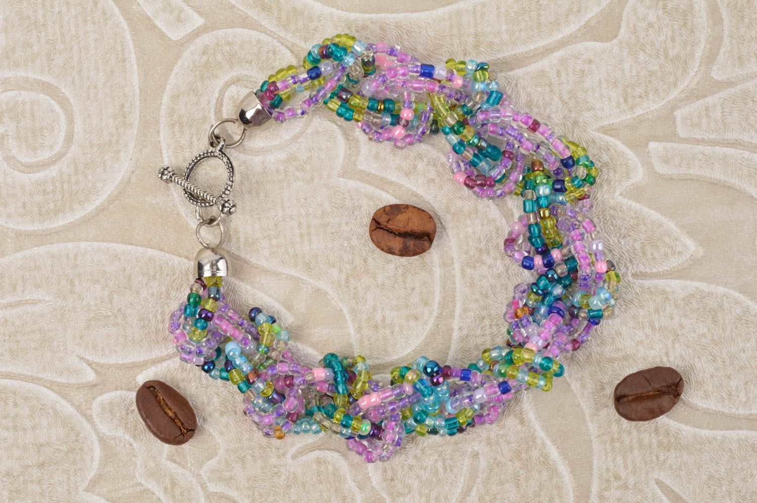 Bracelet fantaisie Bijou fait main perles de rocaille Сadeau original pour femme photo 1