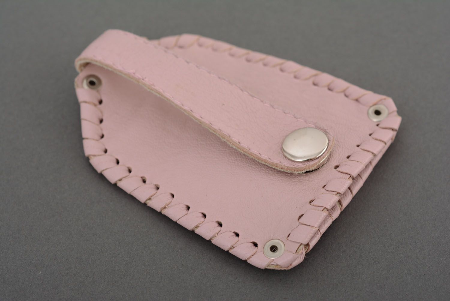 Pink leather key case photo 5